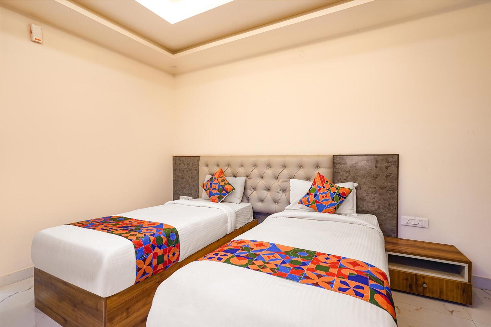 Fabhotel Prime Mayuri Residency Bangalore Exterior photo